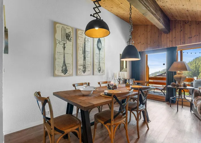 Faucon 1b By Interhome * 克莱恩 蒙塔纳